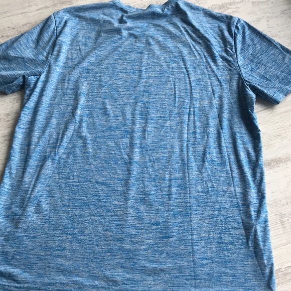 Men’s Shirt- Size Large - Picture 2 of 5